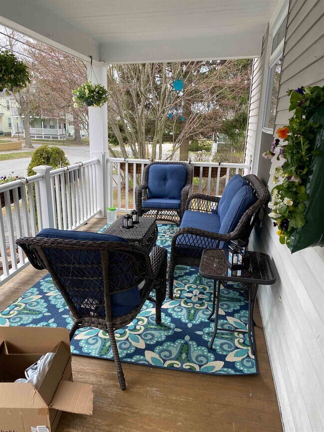 Foto del edificio - 418 E High St