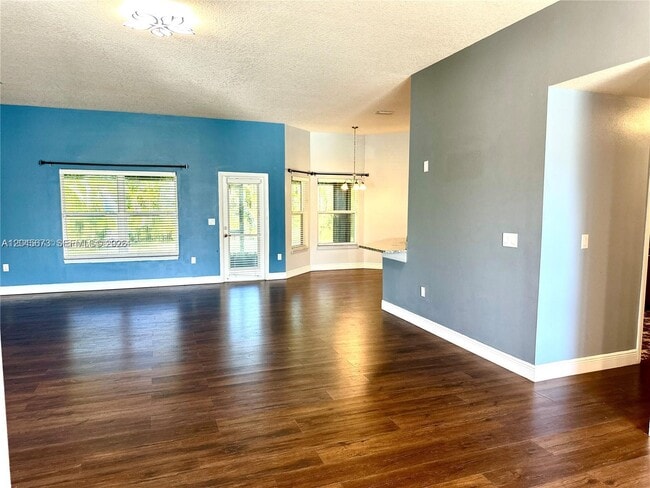 Foto del edificio - 4900 NW Ironton Ave