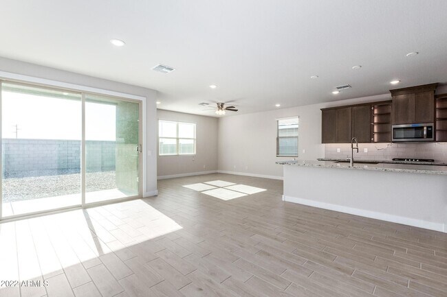 Foto del edificio - 8526 S 69th Ln
