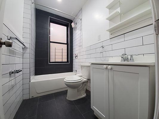 Foto del edificio - 2 bedroom in BRONX NY 10468