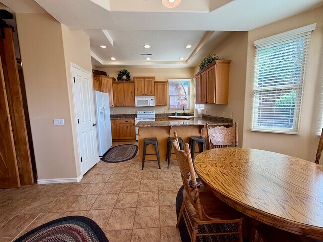 Foto del edificio - 1642 N Great Basin Dr
