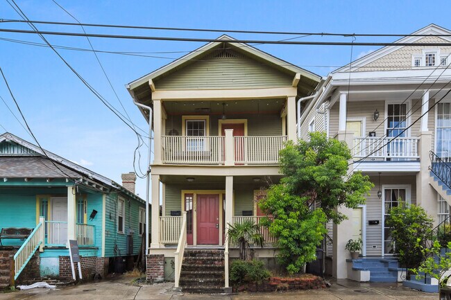 Building Photo - 2524 Jena St