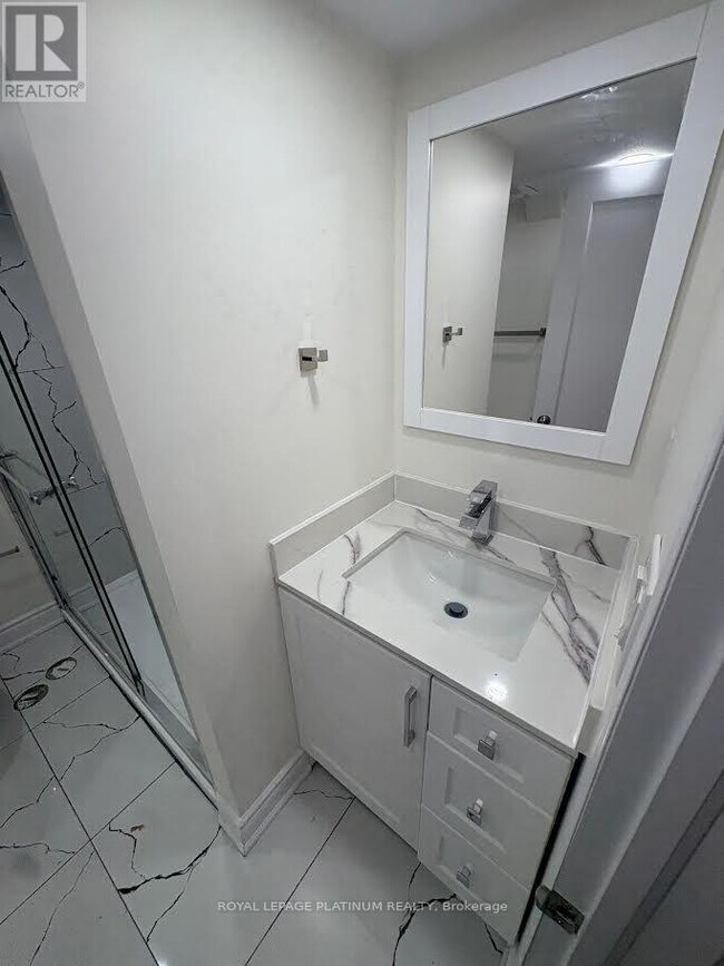 Building Photo - 50 Harbourtown Crescent