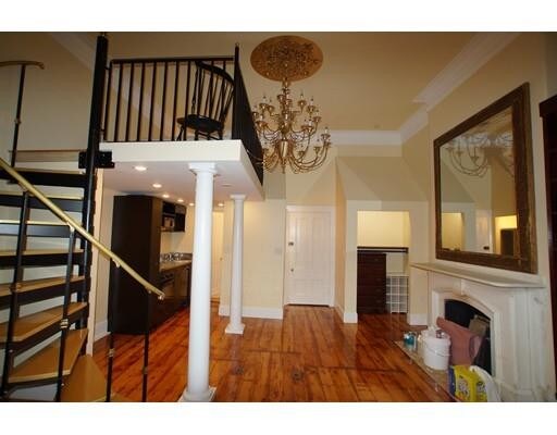 Building Photo - 14 Marlborough St