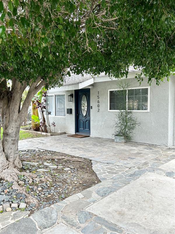 Building Photo - 15602 Sombra Ave