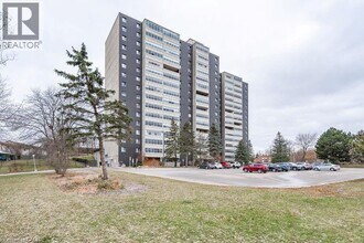 Building Photo - 225 Harvard Pl