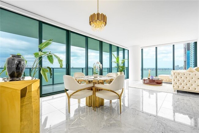 Foto del edificio - 3131 NE 7th Ave