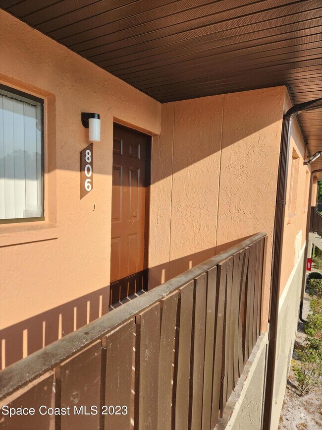 Foto del edificio - 1702 University Ln