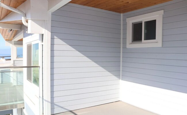 Foto del edificio - 902 W Cliff Dr