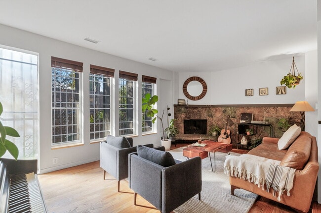 Foto del edificio - 1137 E 12th Ave