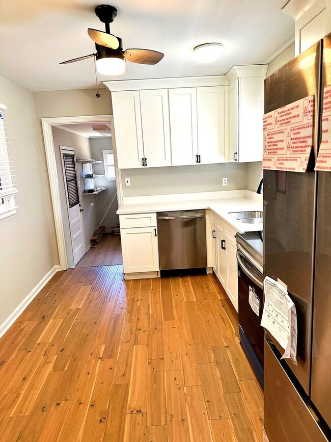Building Photo - Charming 3BR House in Atlanta