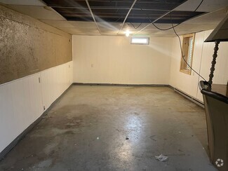 Building Photo - 2017 Stanhope Rd