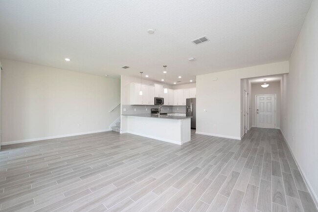 Photo - TOWNHOUSE 3 Bedrooms 2.5 Baths