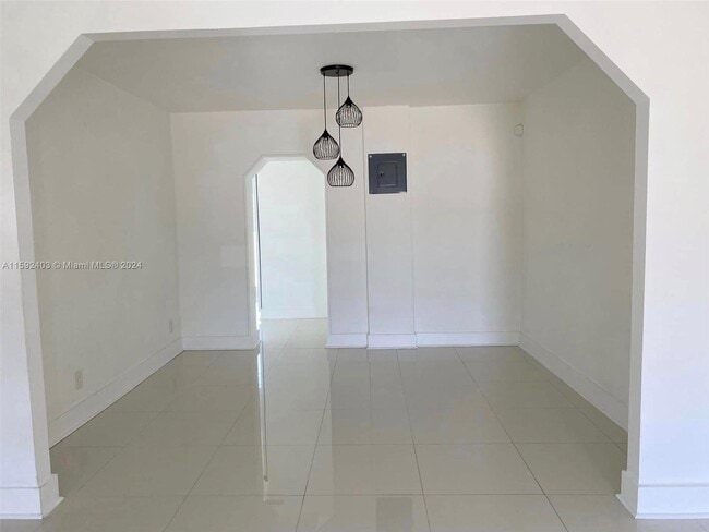 Foto del edificio - 3990 Northwest 64th Avenue, Virginia Garde...