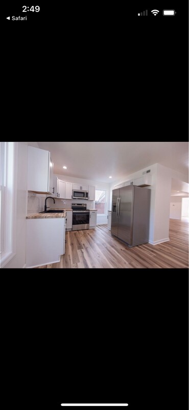 Foto del edificio - 215 N Maple Ave