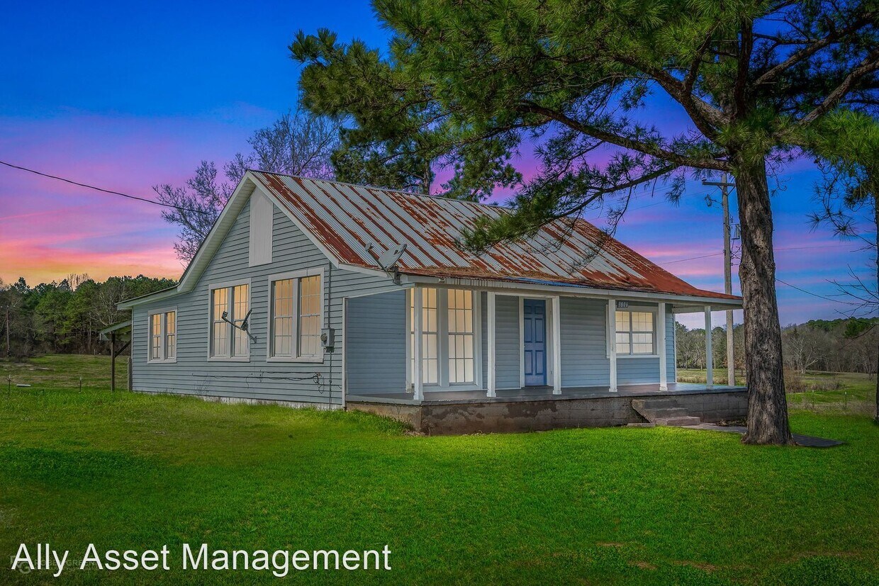 Foto principal - 3 br, 1 bath House - 3806 Bledsoe Rd.