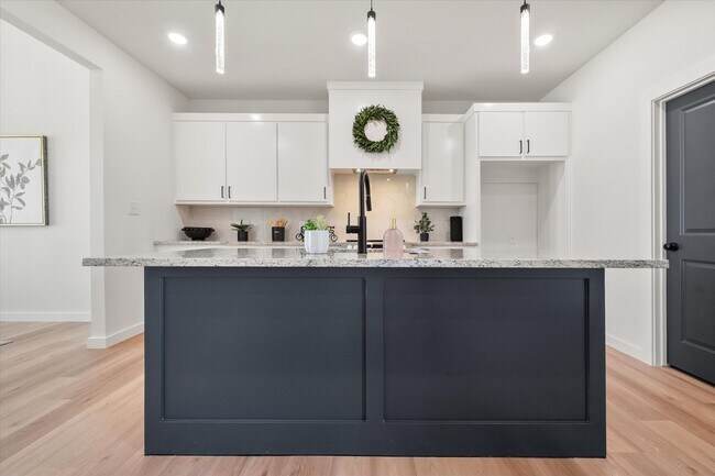 Foto del edificio - 1414 Farmhouse Ave