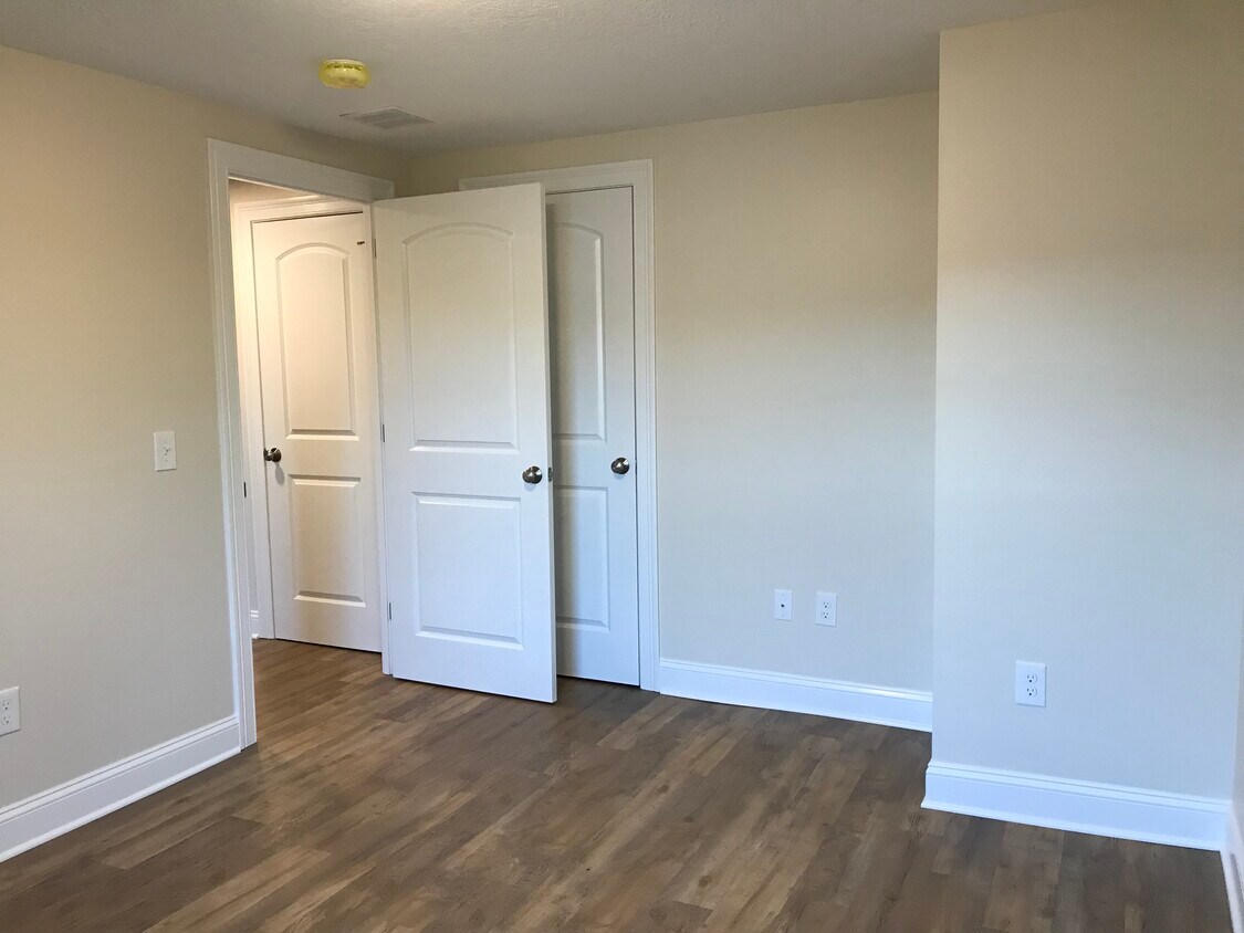 7 Irving St, Easthampton, MA 01027 Townhome Rentals in Easthampton MA