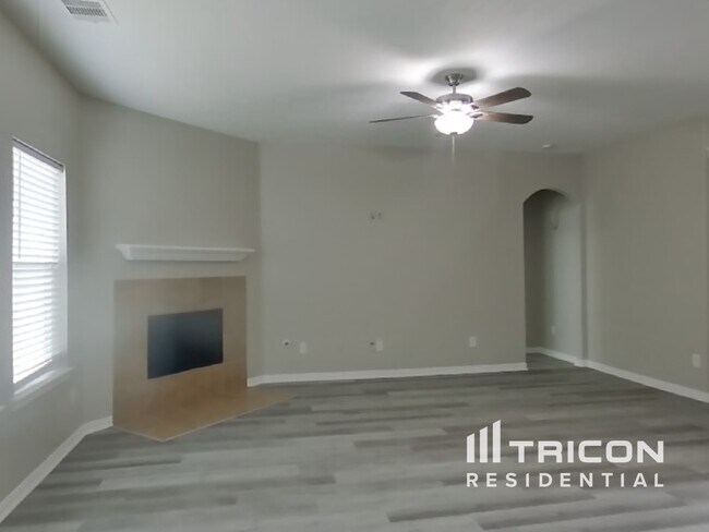 Foto del edificio - 28906 Hidden Cove Dr