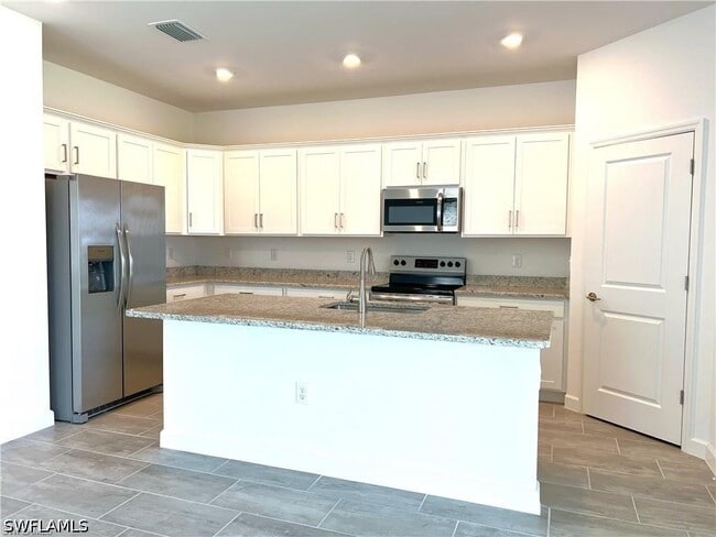 Building Photo - 10525 Timber Creek Dr