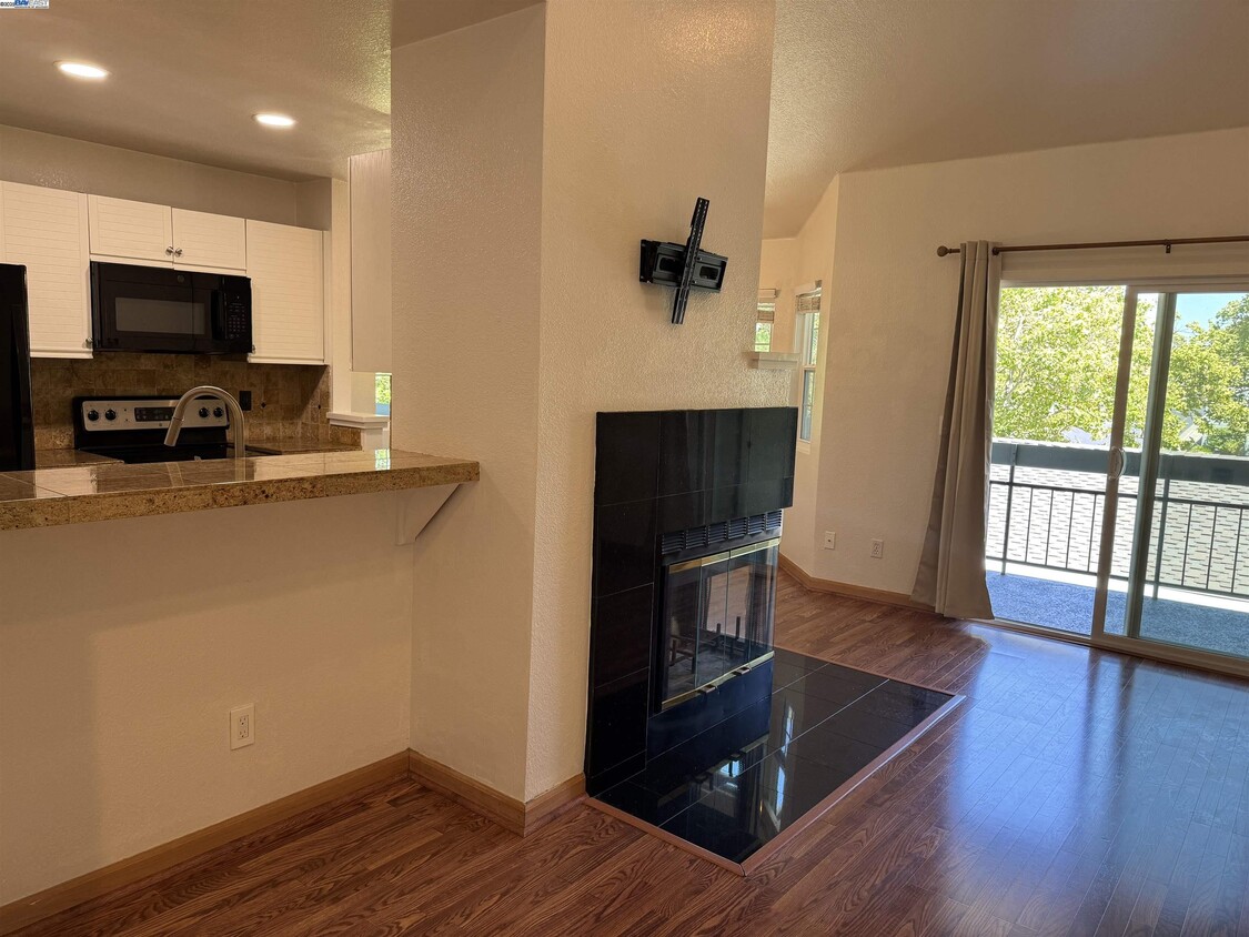 Primary Photo - 7765 Canyon Meadows Cir