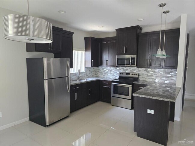 Building Photo - 19 E la Cantera Ave
