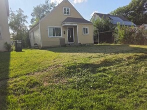 2283 Hiawatha Park Dr