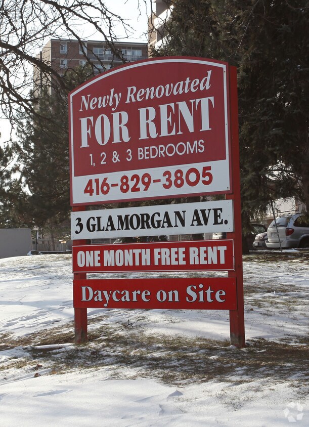 3 Ave, Toronto, ON M1P 4P1 Apartments 3 Ave
