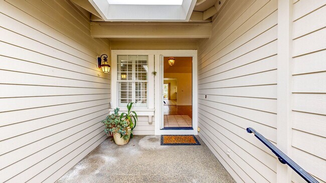 Foto del edificio - 7971 Oakmont Dr