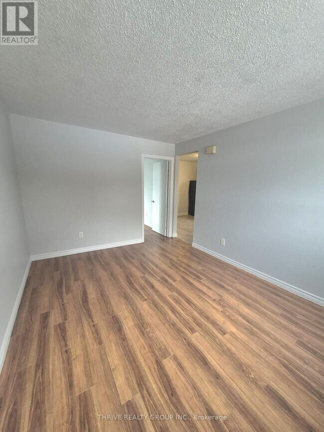 Photo du bâtiment - 184 Simcoe St