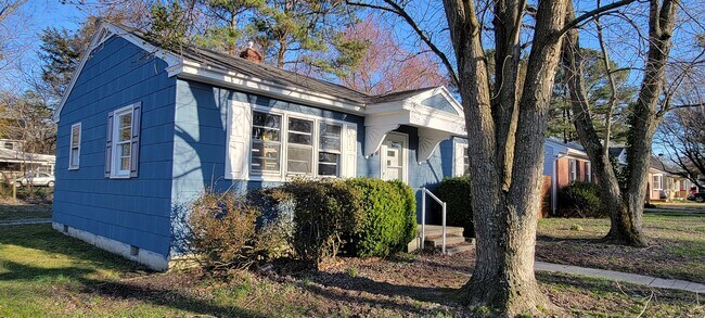 Foto del edificio - 719 Jefferson St