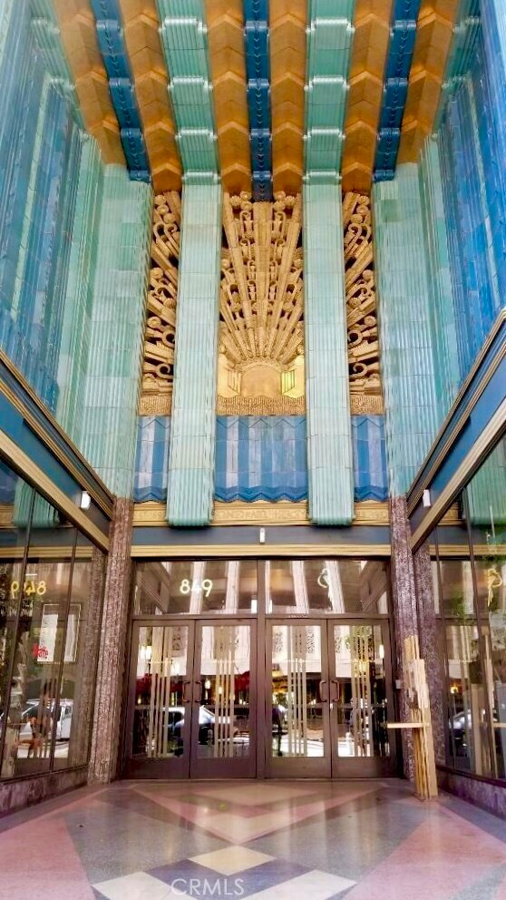 Foto del edificio - 849 S Broadway