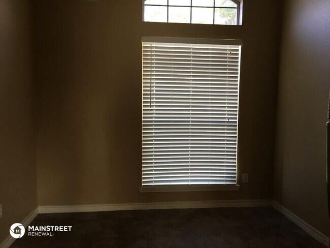 Foto del edificio - 1514 Montreal Ln, Glenn Heights, TX 75154