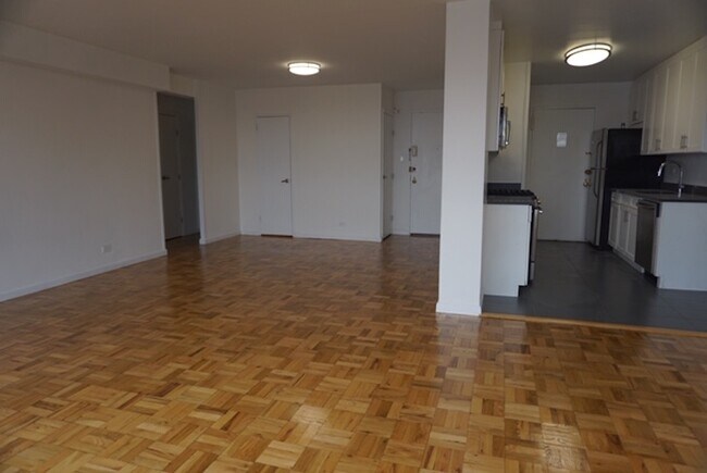 L SHAPE LIVING ROOM - 2500 Johnson Ave