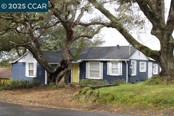 Primary Photo - 5910 Skyline Dr