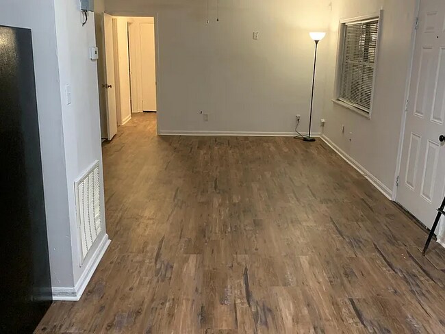 Foto del edificio - 2522 Medford Pl