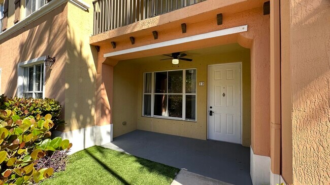 Foto del edificio - 3549 Forest Hill Blvd