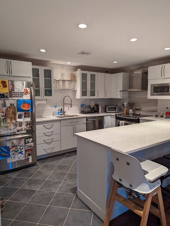 Foto del edificio - South End 2 BR 2 BA on Dartmouth St for 7/1