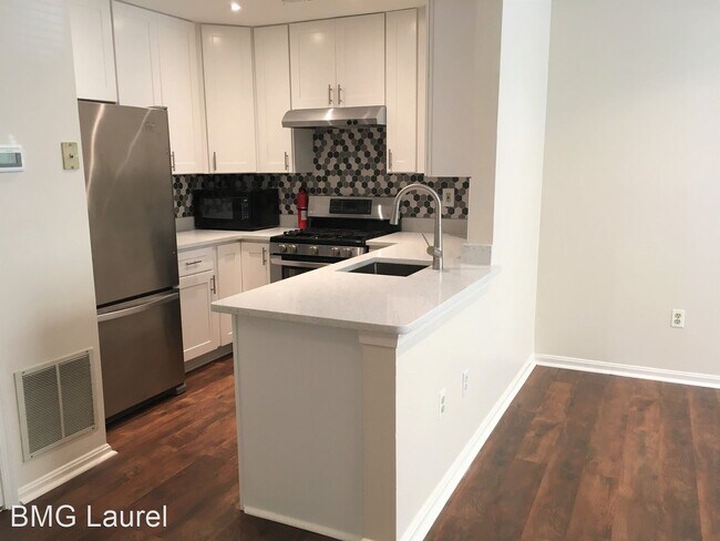 Foto del edificio - 3 br, 2.5 bath House - 6402 Bayberry Ct