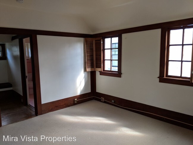 Building Photo - 2 br, 2.5 bath House - 170 Hillcrest Rd