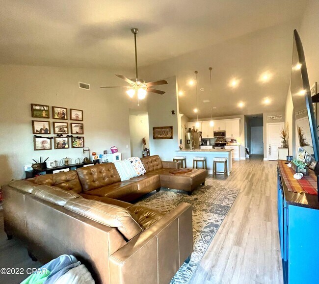 Foto del edificio - 3205 Colter St