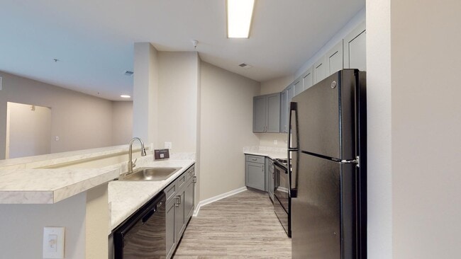 Interior Photo - 20 Lambourne