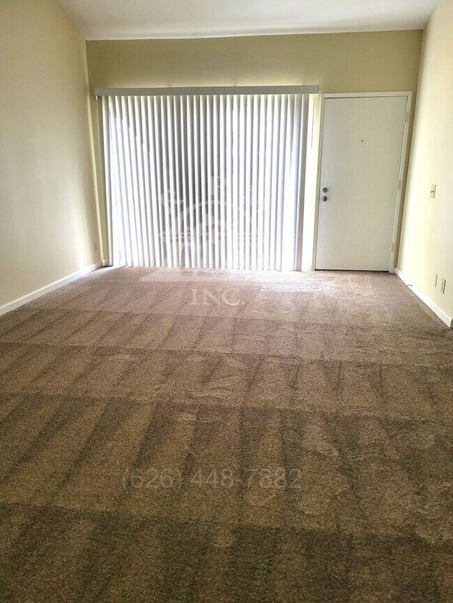 Building Photo - Spacious 2 Bedroom, 1 ¾ Bathroom Condo in Rosemead, CA.