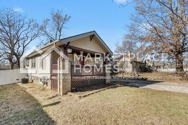 Foto del edificio - 3716 N Indiana Ave