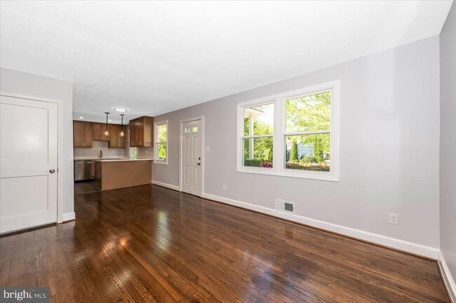 Building Photo - 13205 Okinawa Ave