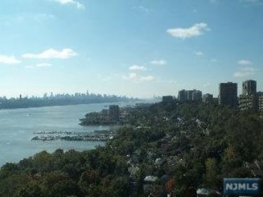 Foto del edificio - 100 Old Palisade Rd
