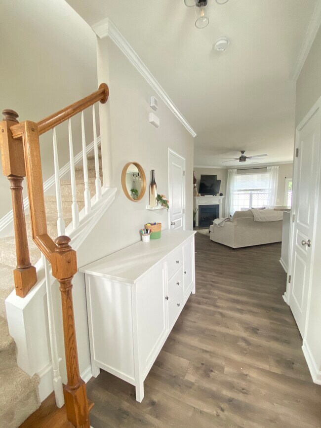 Building Photo - 925 Copperstone Ln