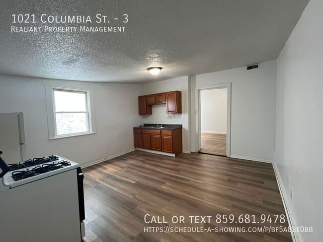 Building Photo - 1021 Columbia St