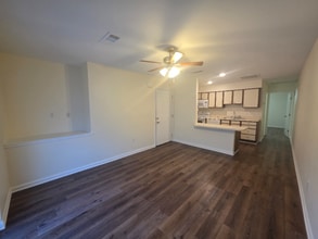 Building Photo - 4780 Pontchartrain Dr