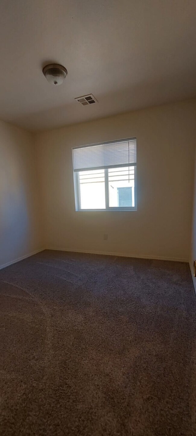 Foto del edificio - 1461 Gleason Ave